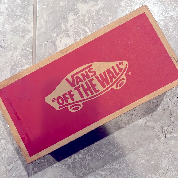 NWT Vans Old Skool Sneakers, Black Rainbow Size 6 New in Box - Picture 8 of 9